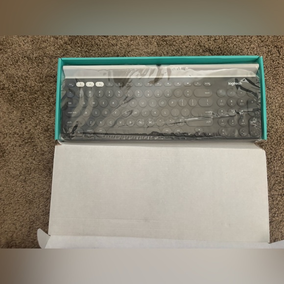 Multi-device K780 wireless keyboard | Logitech | Bluetooth keyboard - Picture 8 of 15